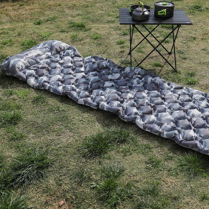 Colchão Inflável Outdoor Infla com Pé Bomba Embutida - Loja Campeiro